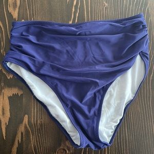 ⚡️(3/$15).  Venus Women’s High Waisted Swim bottoms.  Navy colored.  Size L.
